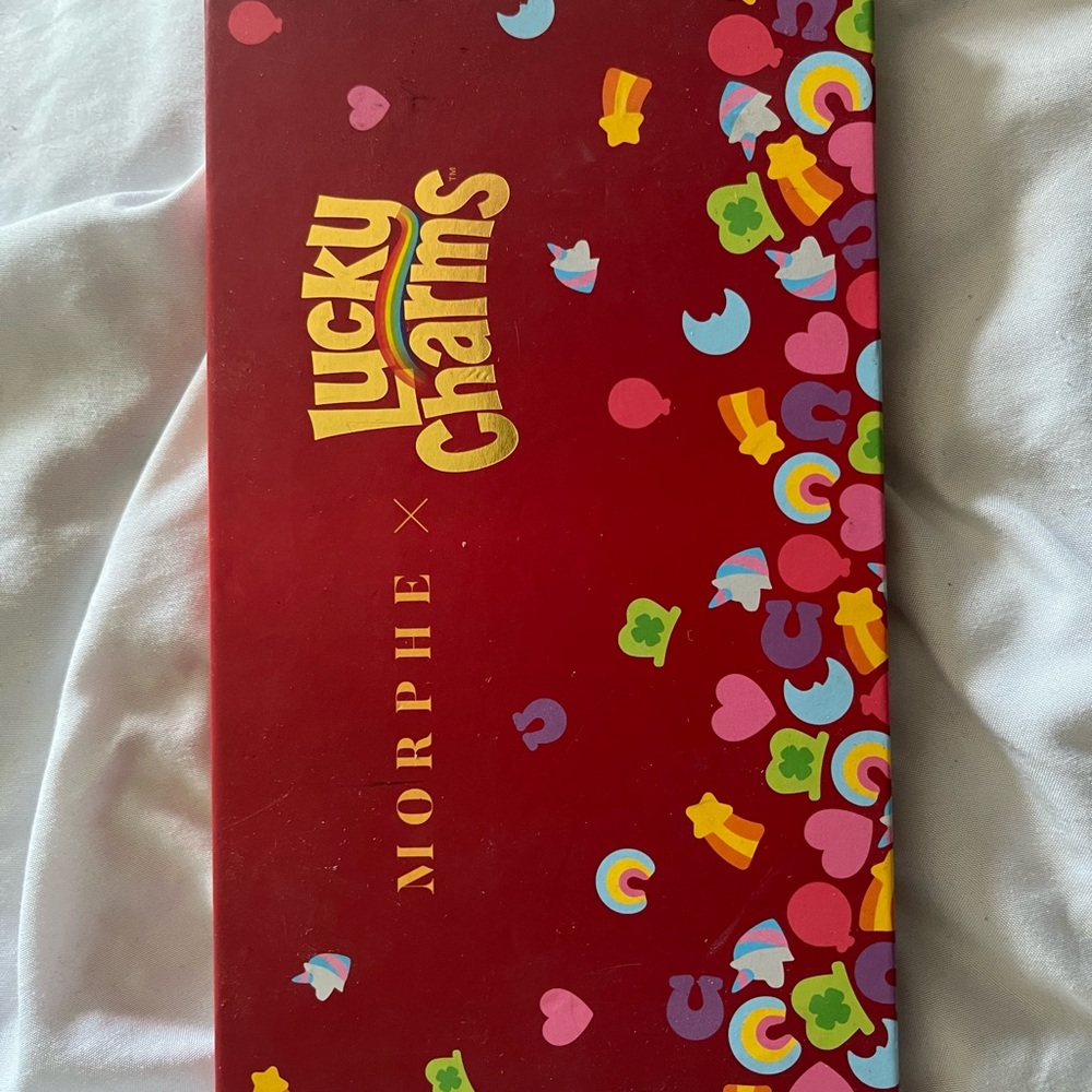 Morphe x Lucky Charms Colorful Eyeshadow Palette